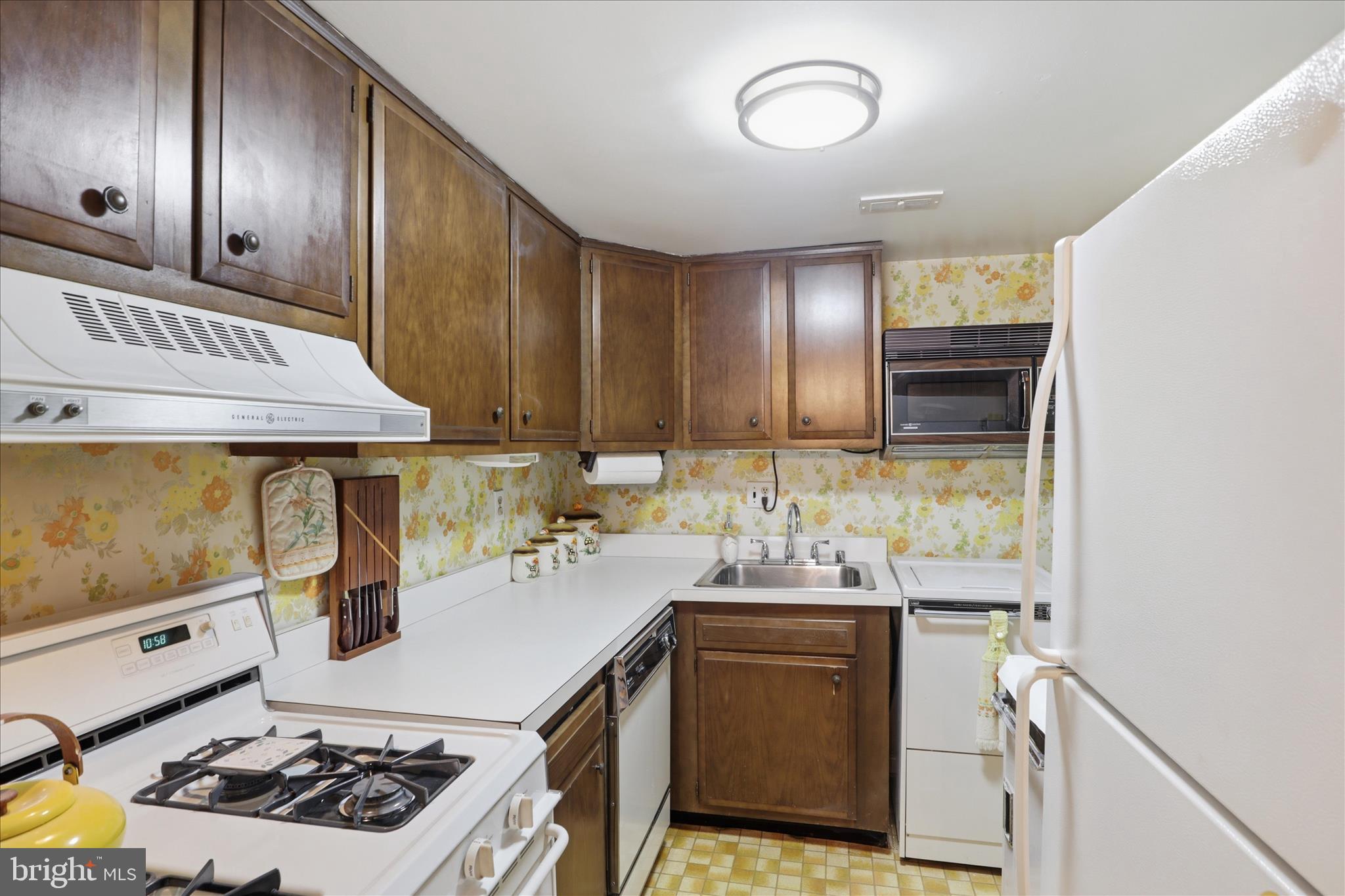 3117 UNIVERSITY BOULEVARD W 3117