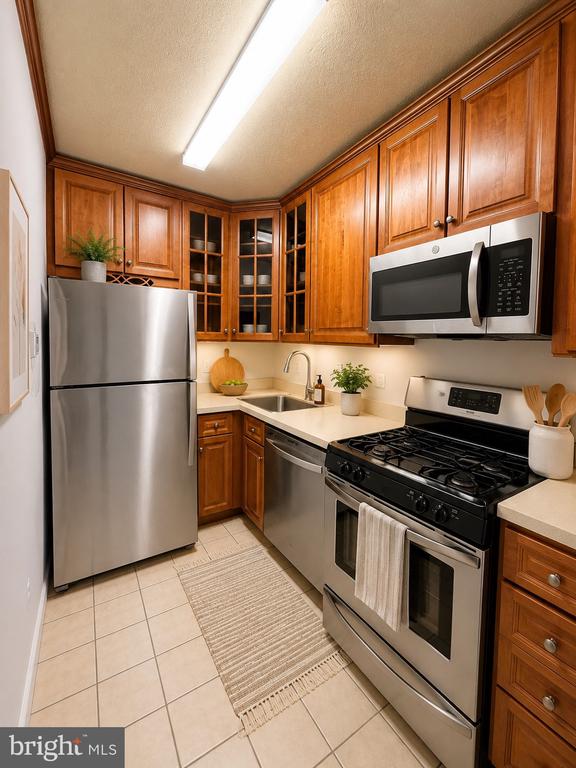 4242 E WEST HIGHWAY 506