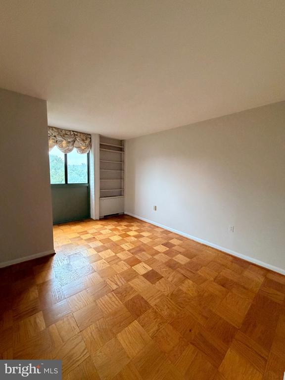 4242 E WEST HIGHWAY 506