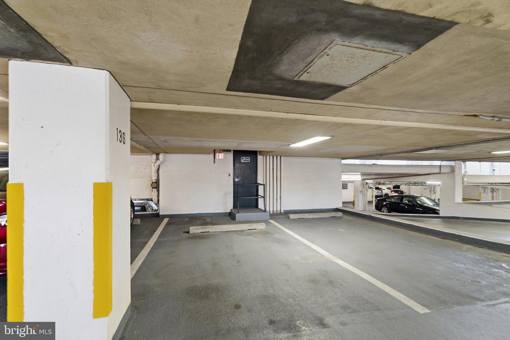 4242 E WEST HIGHWAY 506