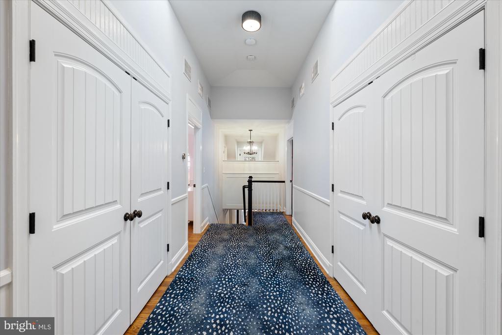 6 LELAND COURT