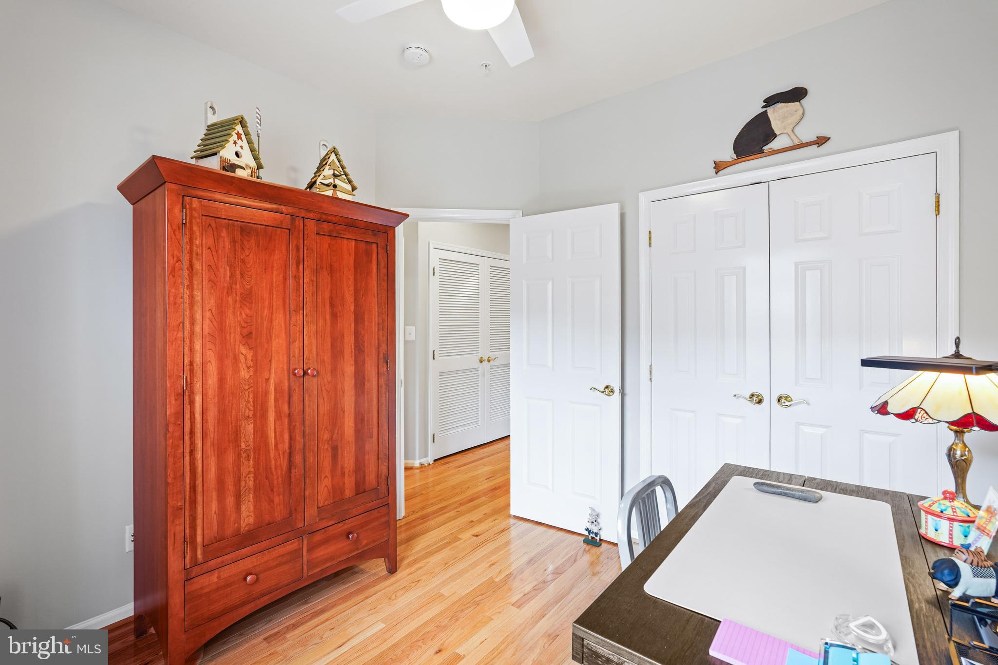 808 OAK KNOLL TERRACE