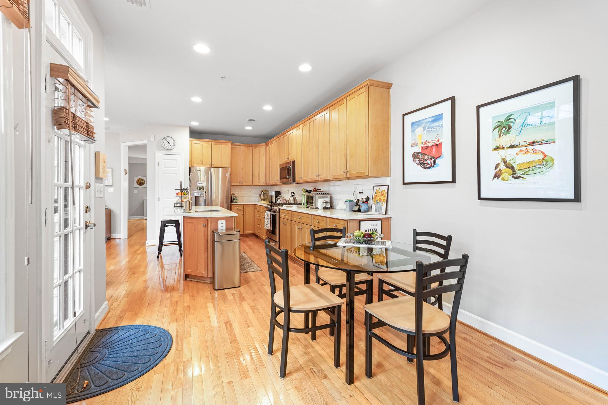 808 OAK KNOLL TERRACE