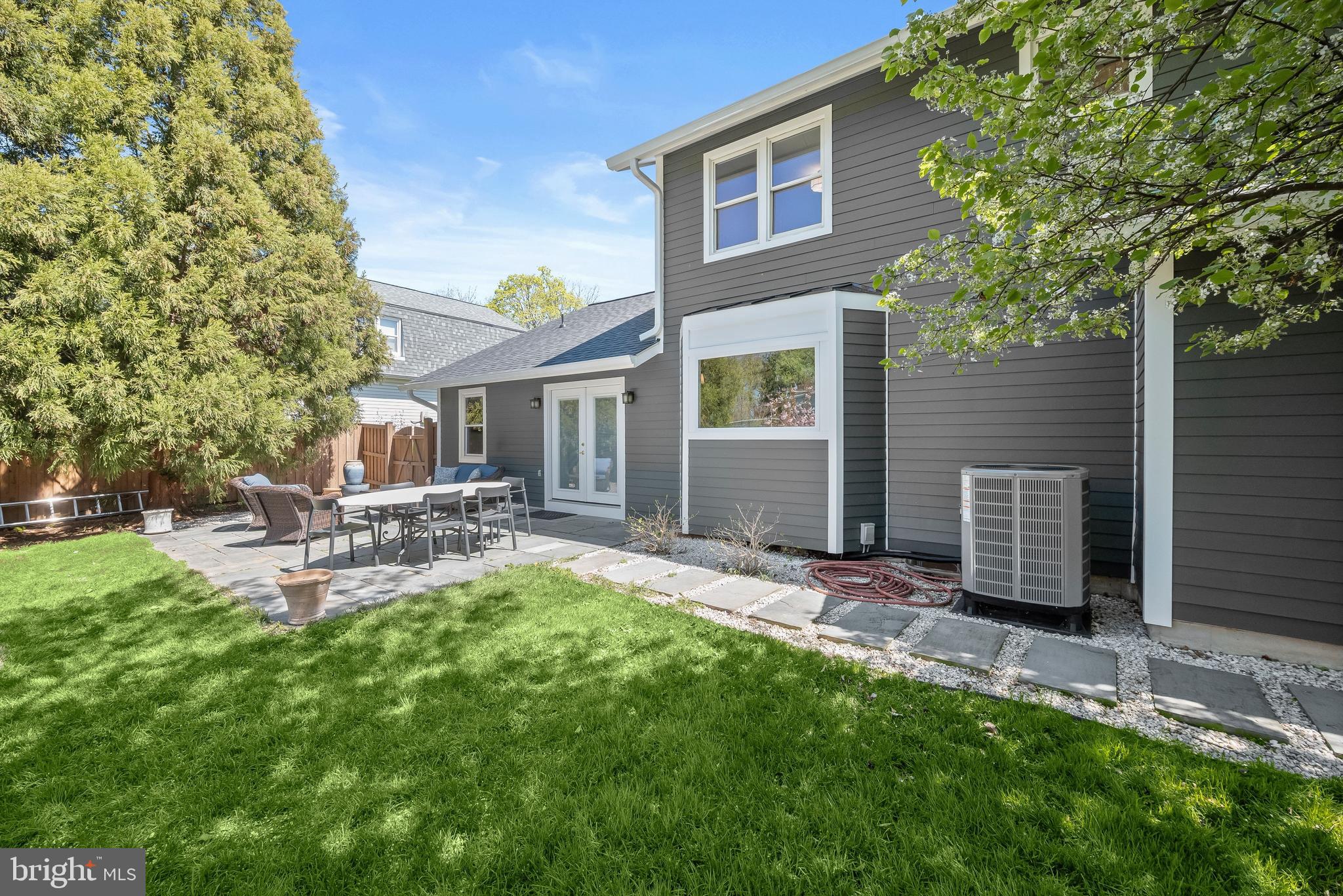 1407 LONGHILL DRIVE