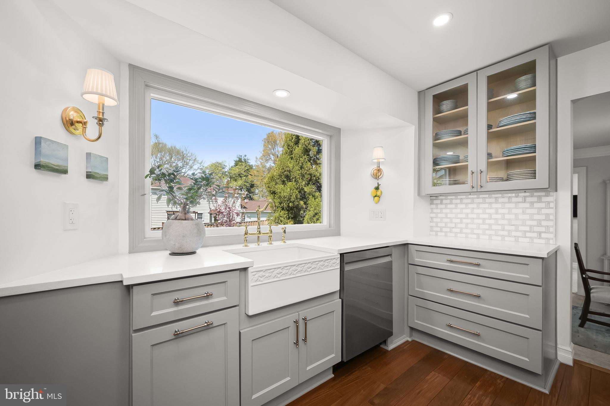 1407 LONGHILL DRIVE