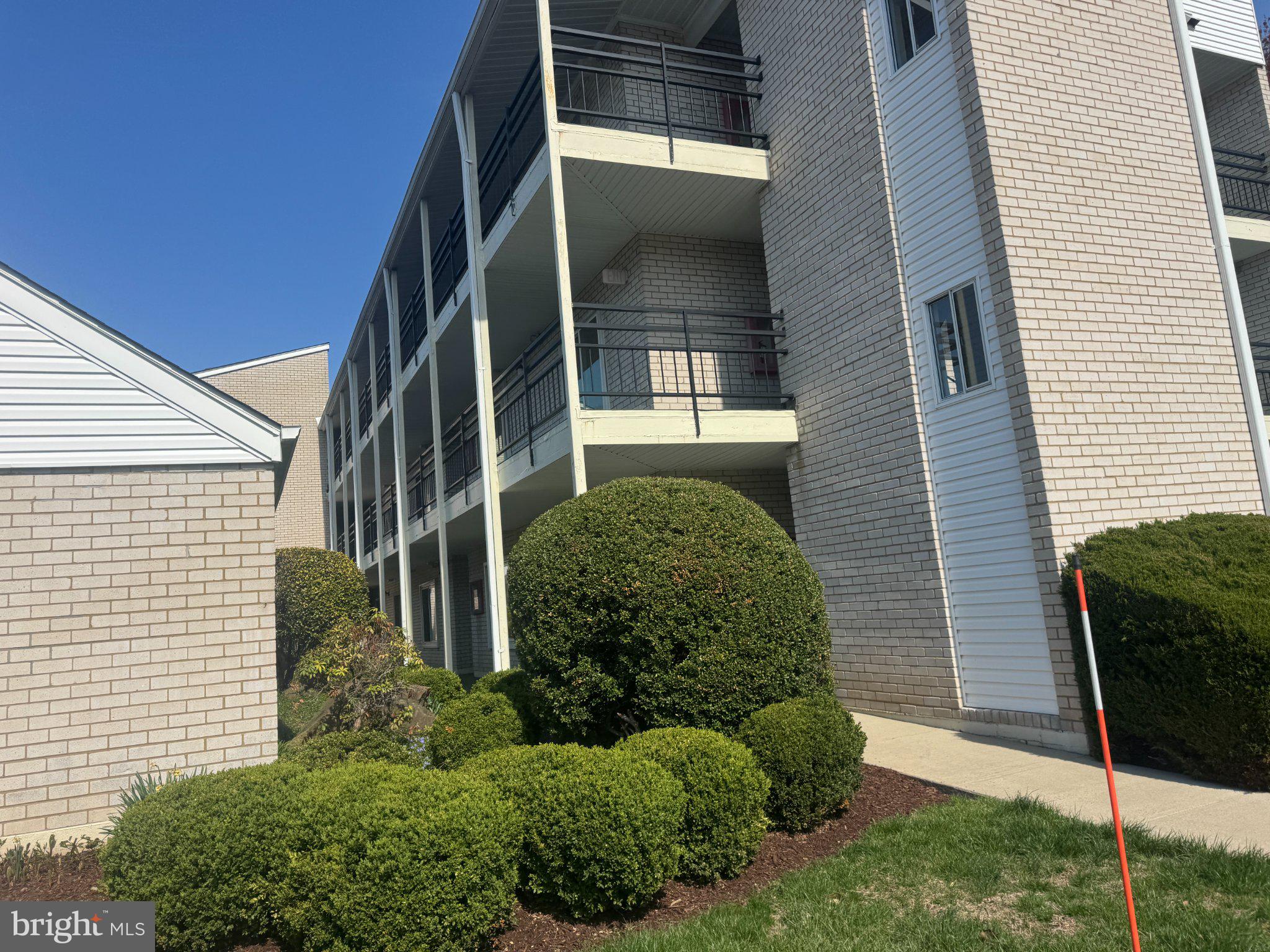 15401 BASSETT LANE 2B