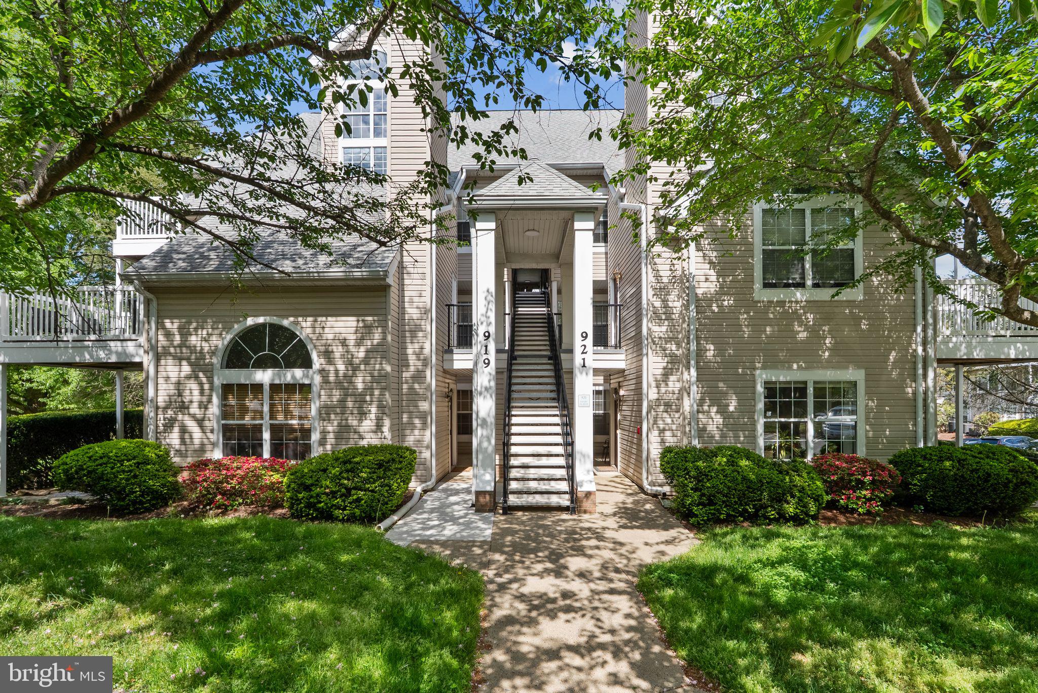 921 HILLSIDE LAKE TERRACE 308