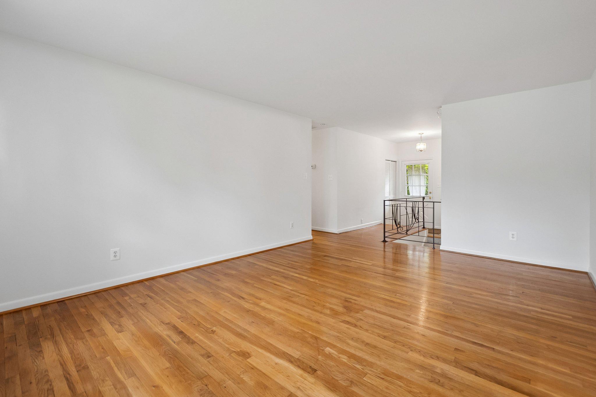 2807 HATHAWAY TERRACE