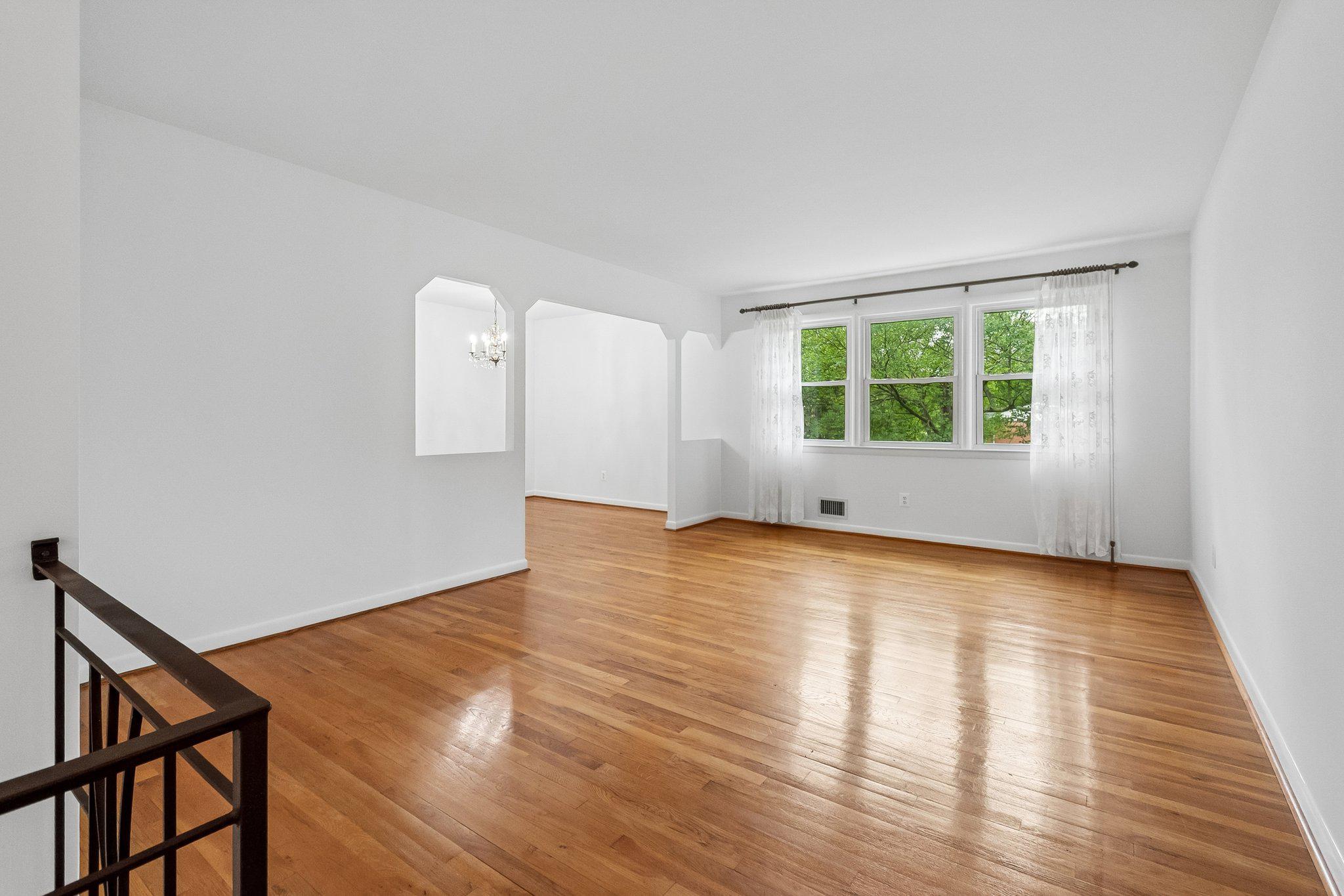 2807 HATHAWAY TERRACE