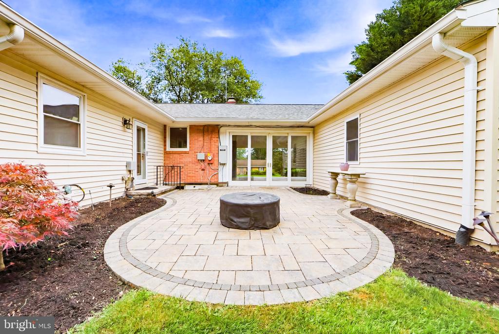2508 REDMILES DRIVE