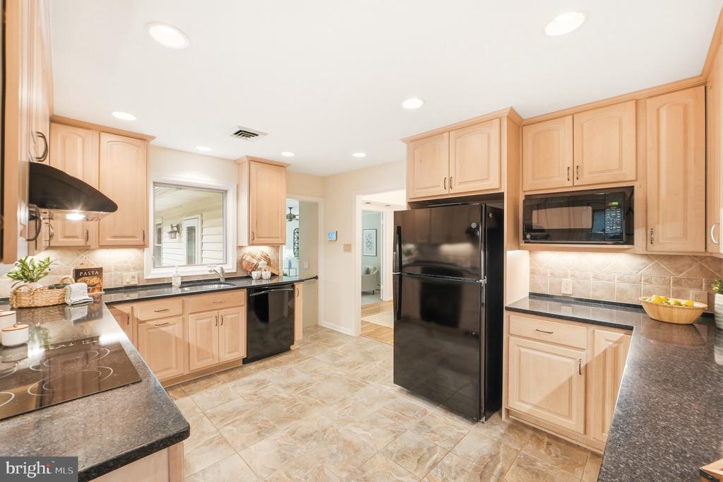 2508 REDMILES DRIVE