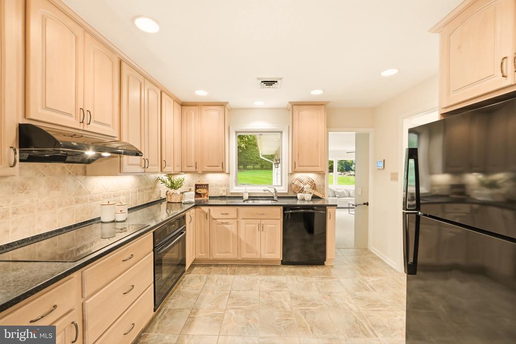 2508 REDMILES DRIVE
