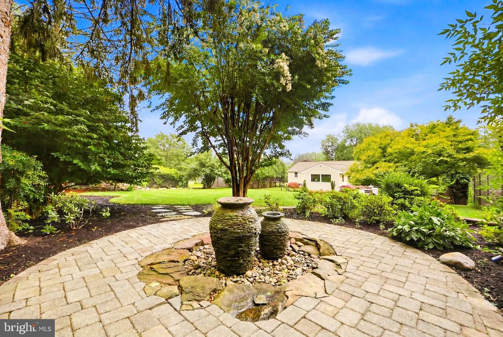 2508 REDMILES DRIVE