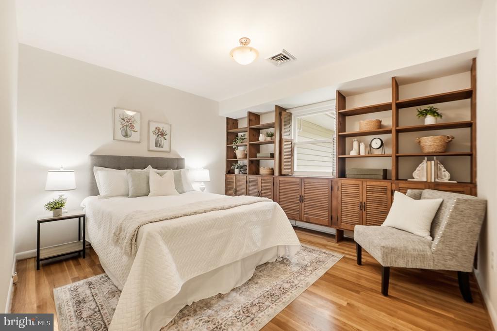 2508 REDMILES DRIVE