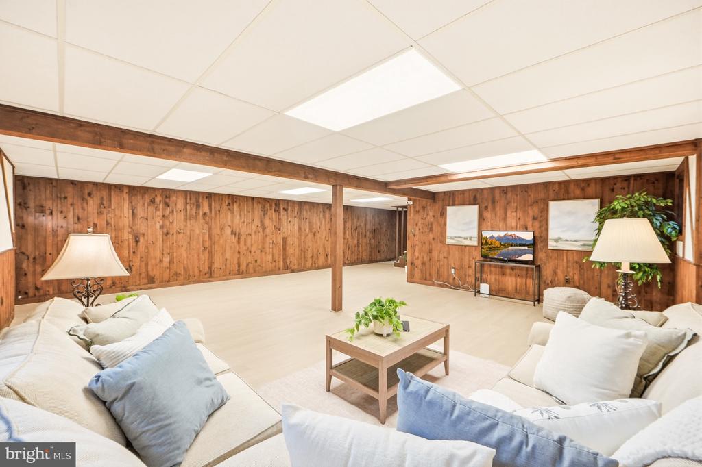 2508 REDMILES DRIVE