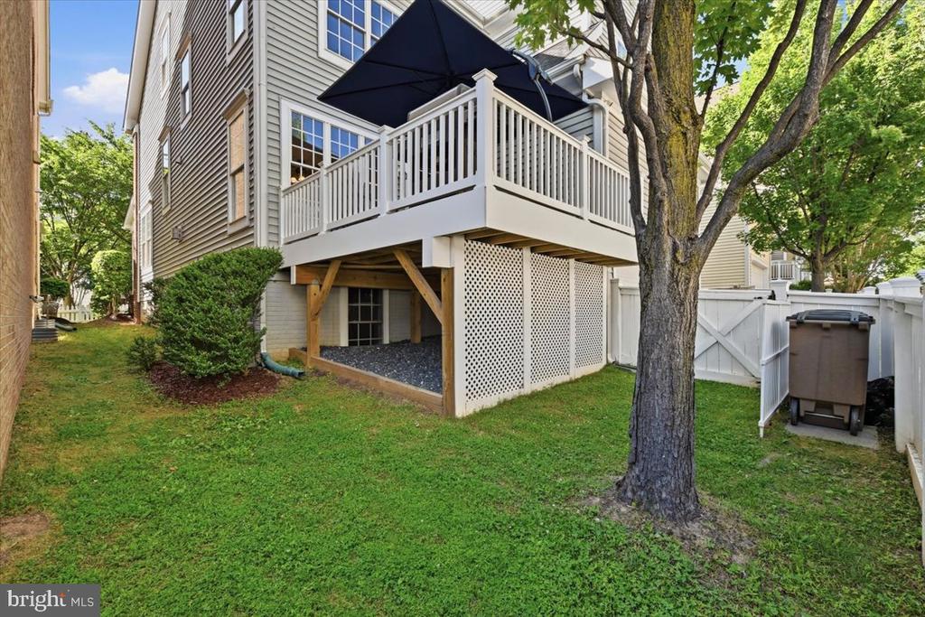 1006 HERITAGE FIELDS AVENUE