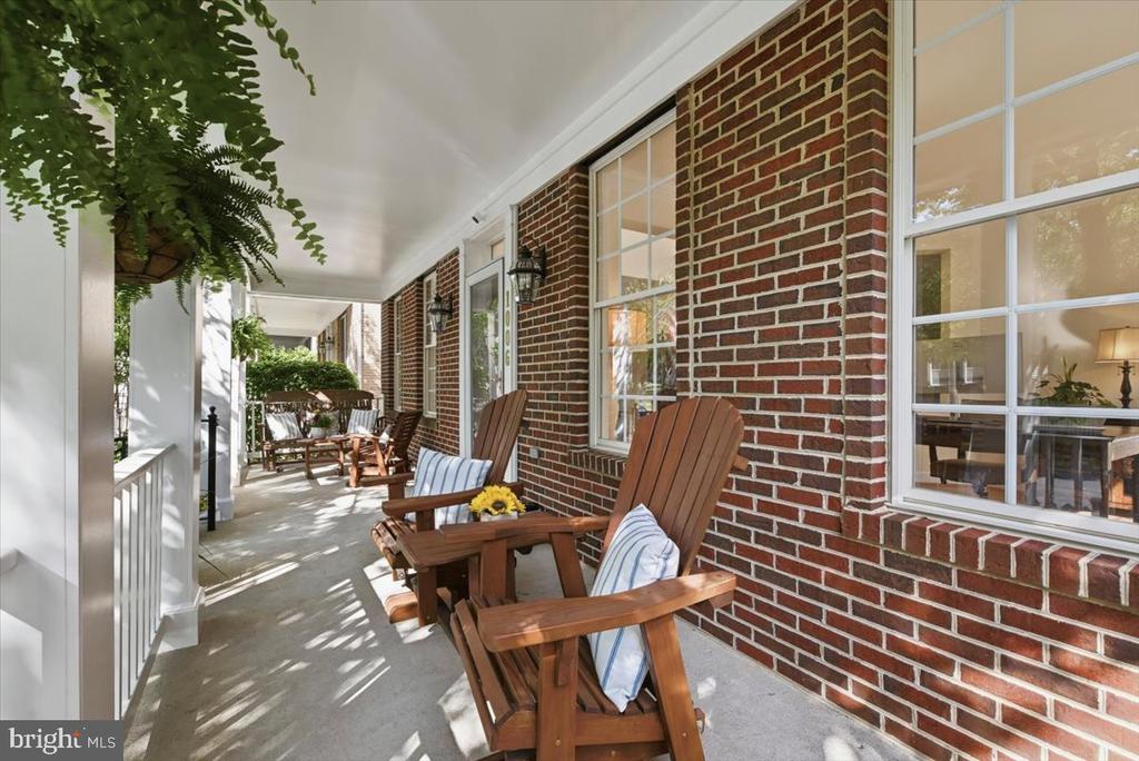 1006 HERITAGE FIELDS AVENUE