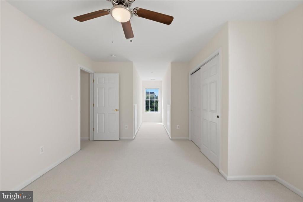 1006 HERITAGE FIELDS AVENUE