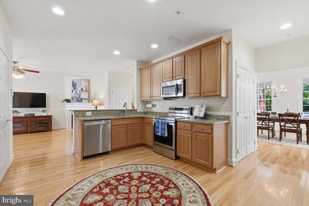 1006 HERITAGE FIELDS AVENUE