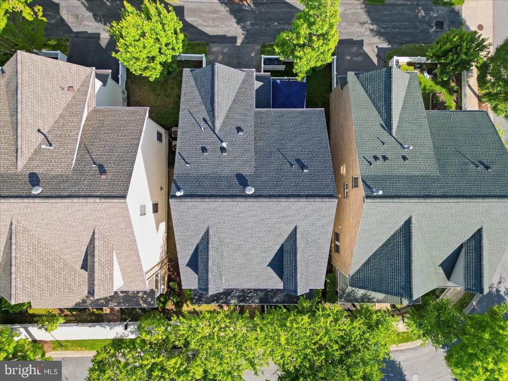 1006 HERITAGE FIELDS AVENUE