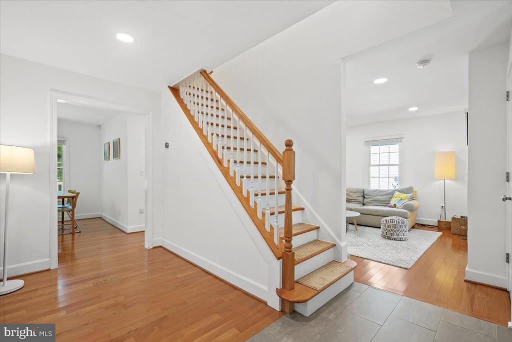4842 PARK AVENUE