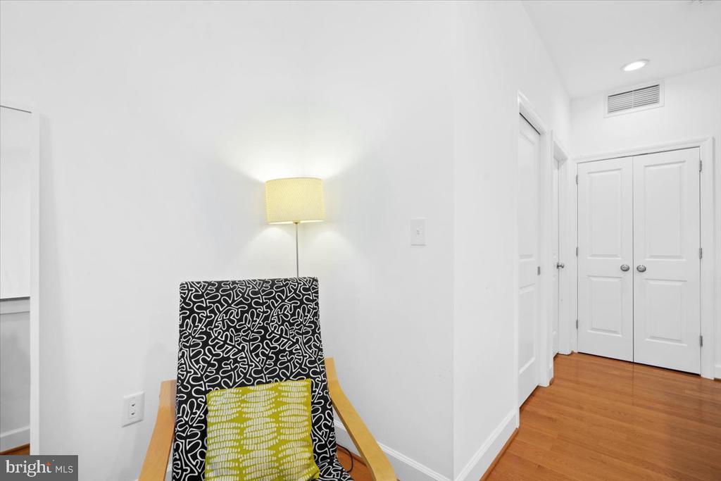 4842 PARK AVENUE