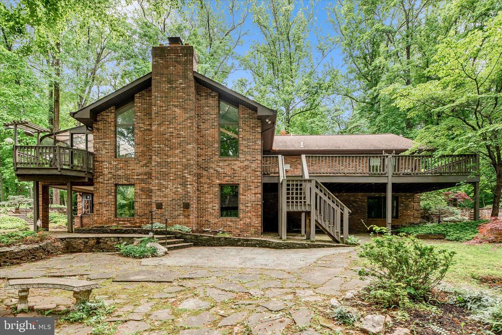 2221 GOLD MINE ROAD