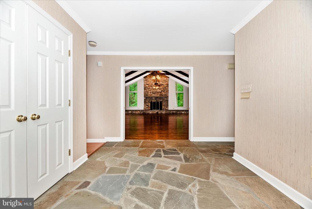 2221 GOLD MINE ROAD
