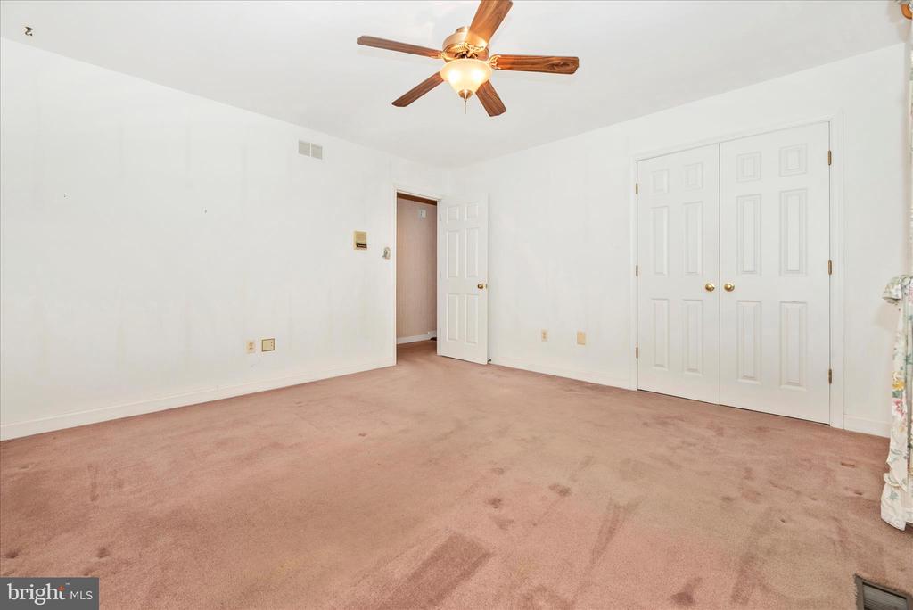 2221 GOLD MINE ROAD