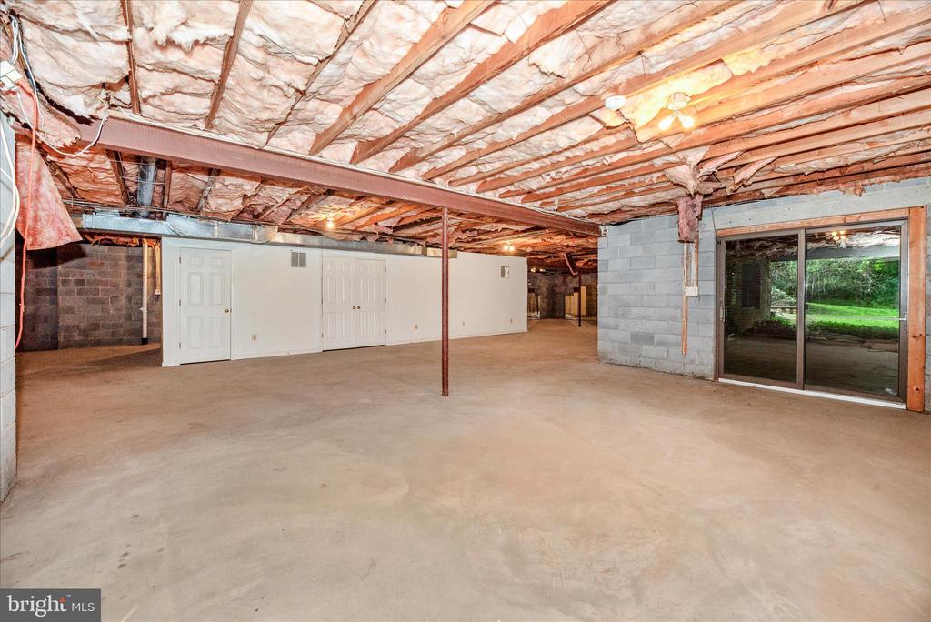 2221 GOLD MINE ROAD