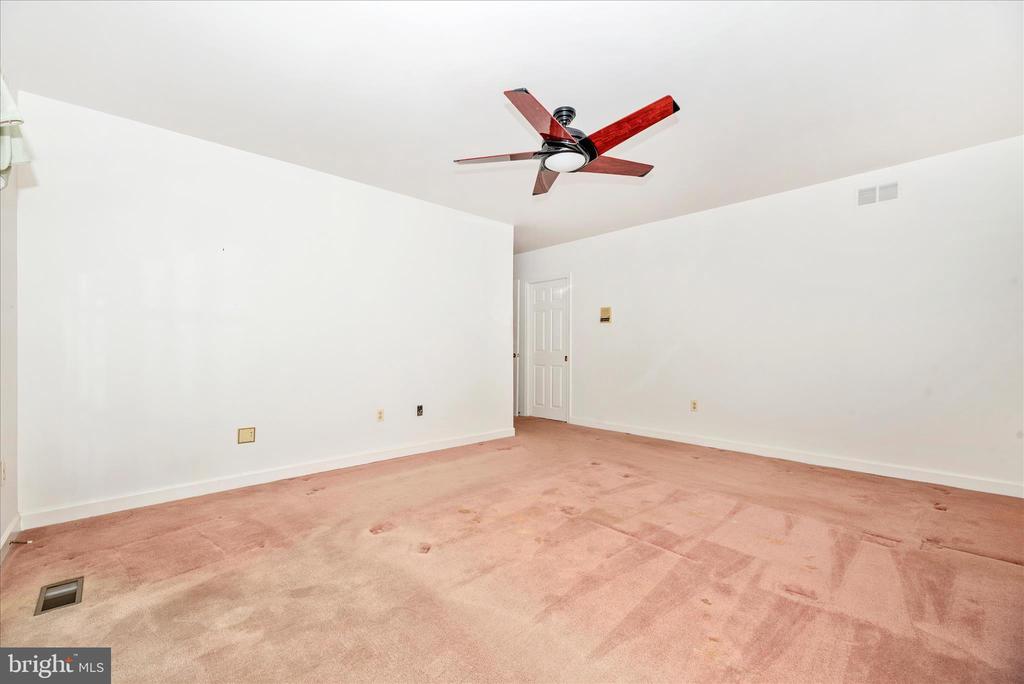 2221 GOLD MINE ROAD