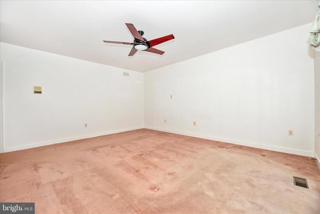 2221 GOLD MINE ROAD