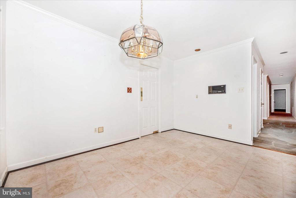 2221 GOLD MINE ROAD