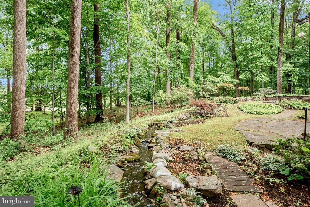 2221 GOLD MINE ROAD
