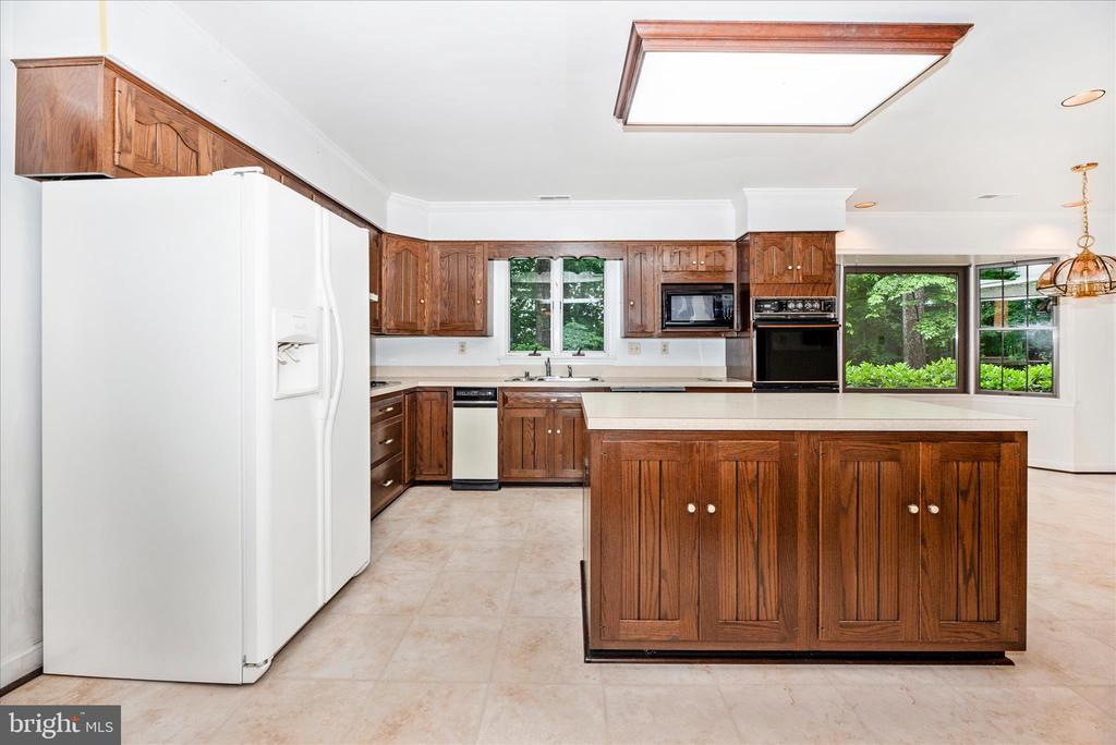 2221 GOLD MINE ROAD