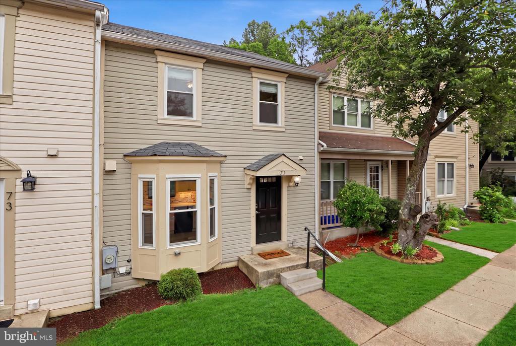 71 KINSMAN VIEW CIRCLE
