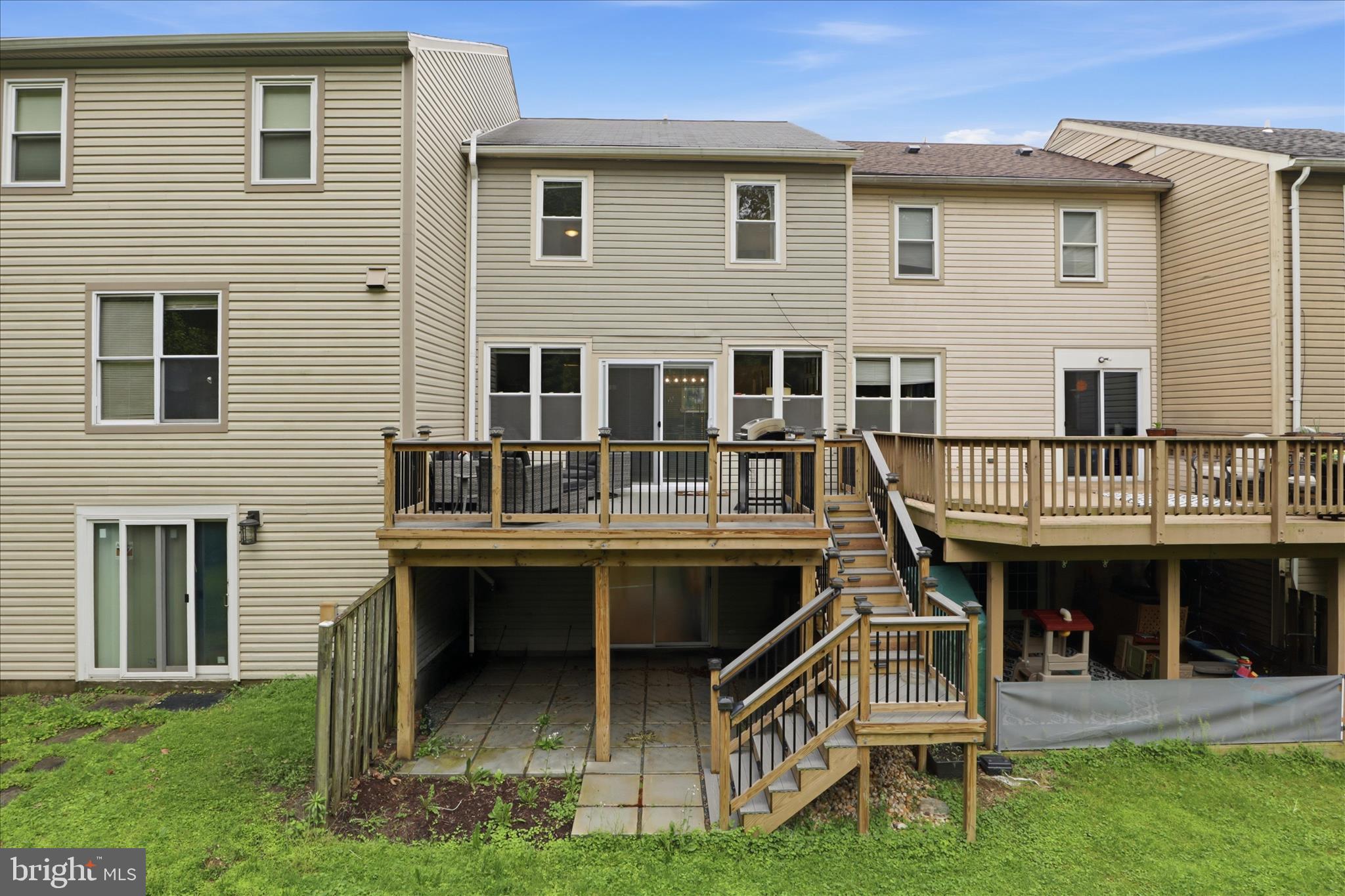 71 KINSMAN VIEW CIRCLE