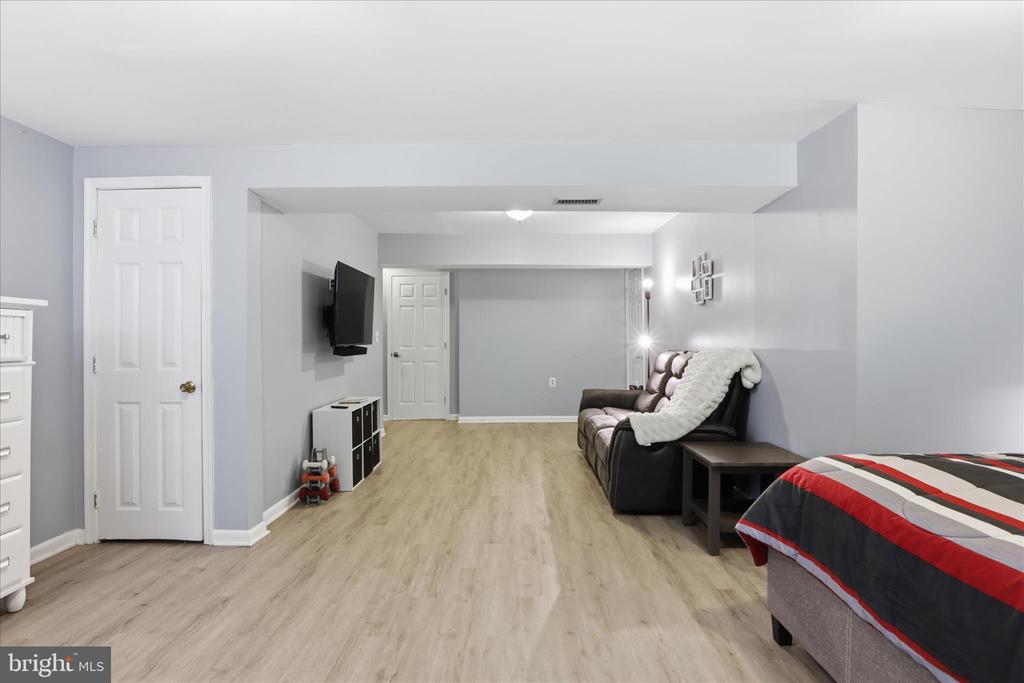 71 KINSMAN VIEW CIRCLE
