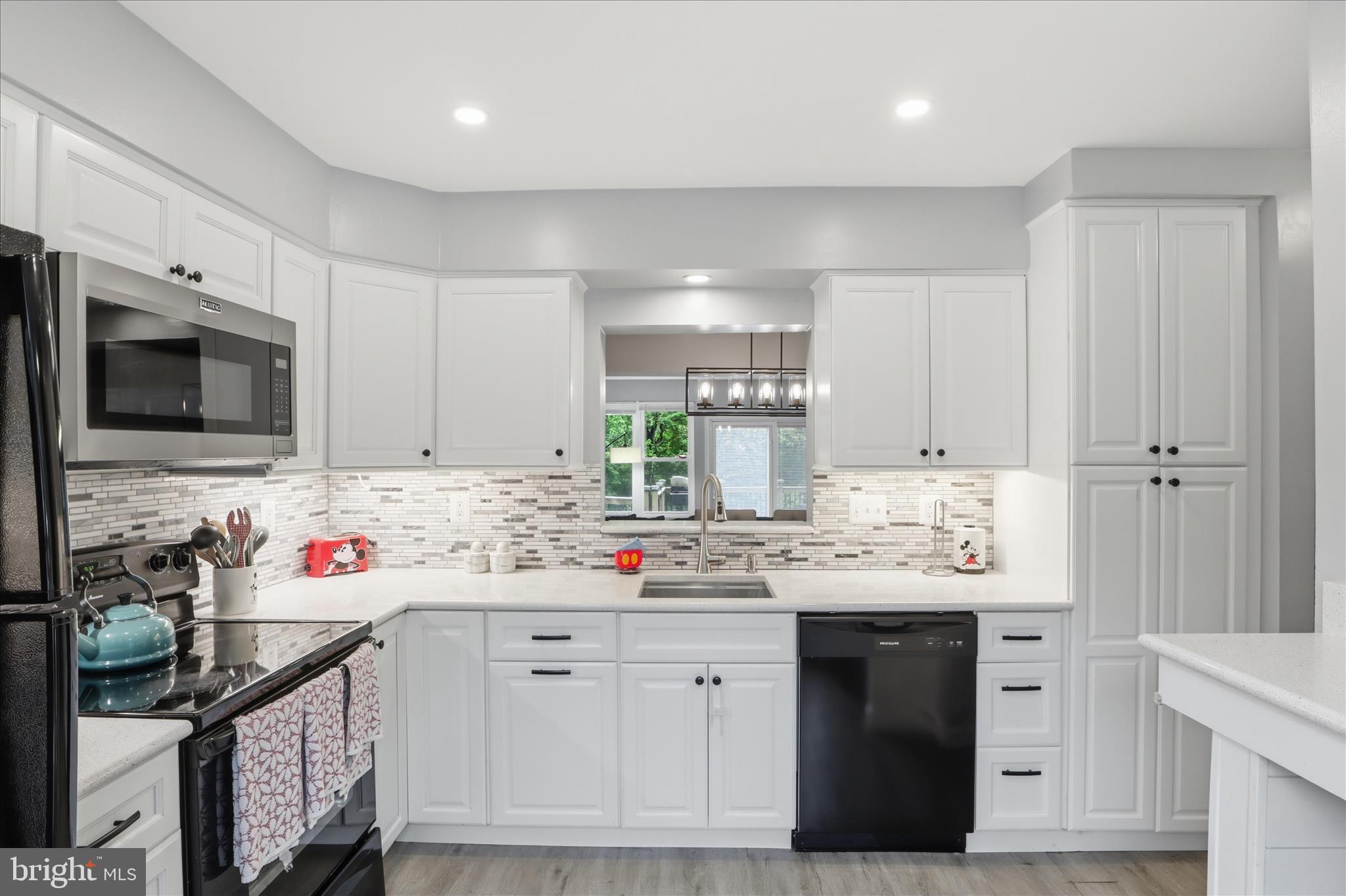 71 KINSMAN VIEW CIRCLE