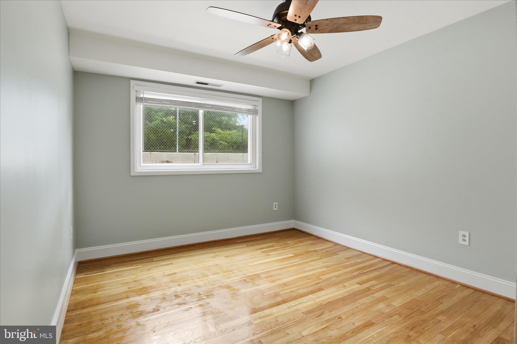 3355 UNIVERSITY BOULEVARD W 106
