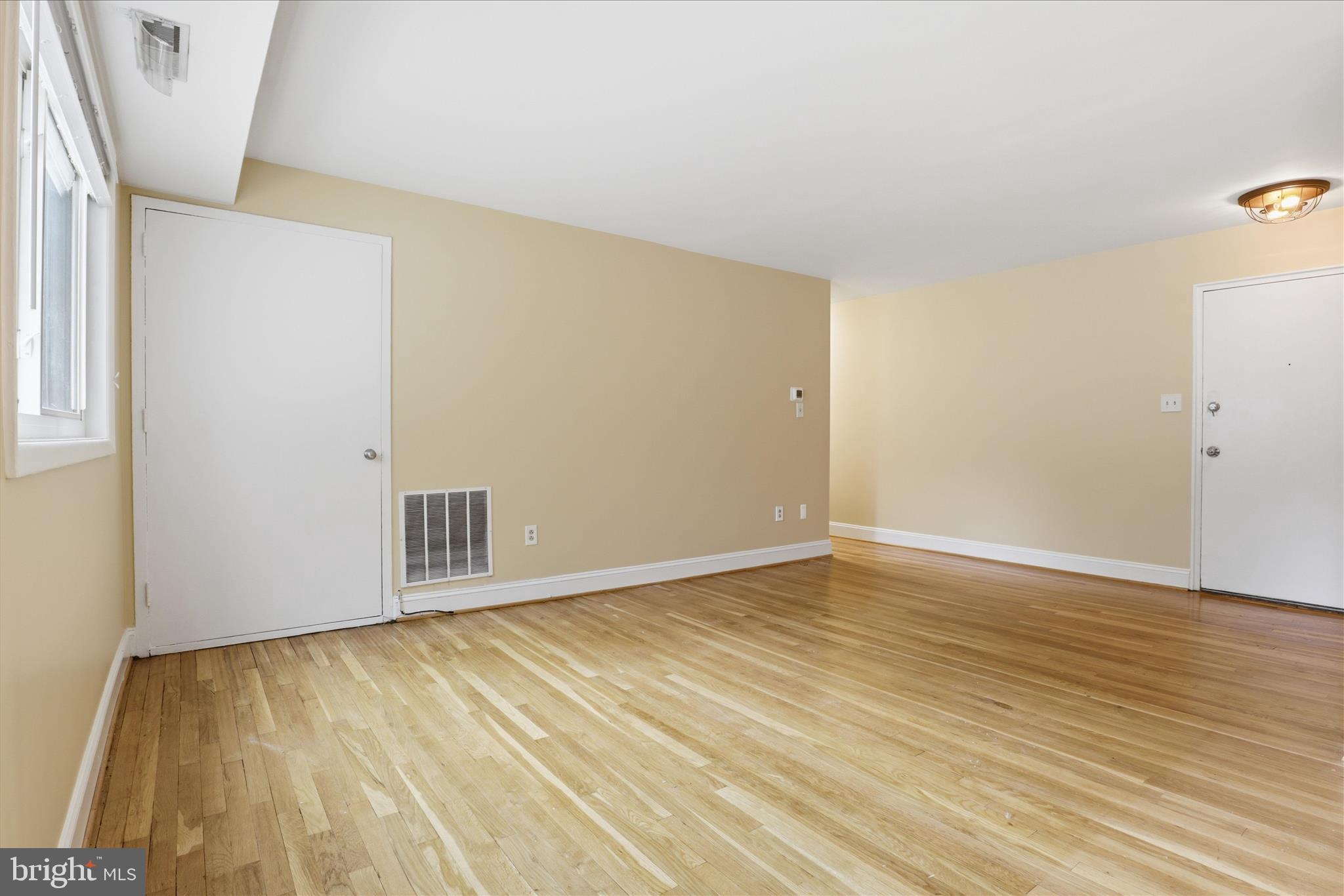 3355 UNIVERSITY BOULEVARD W 106
