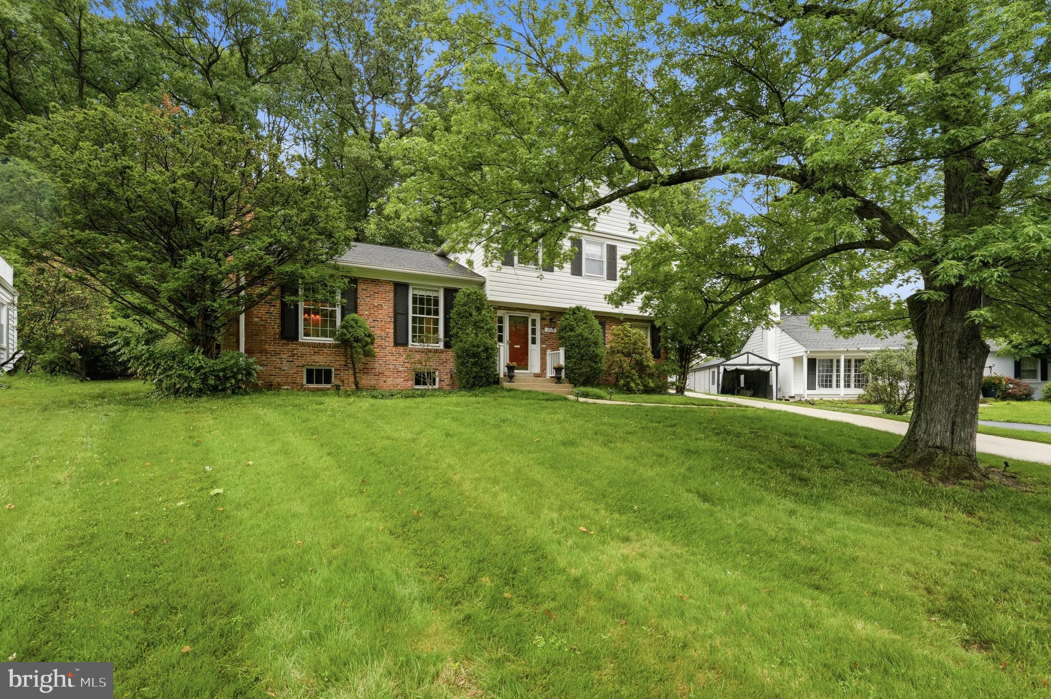 12112 WHIPPOORWILL LANE