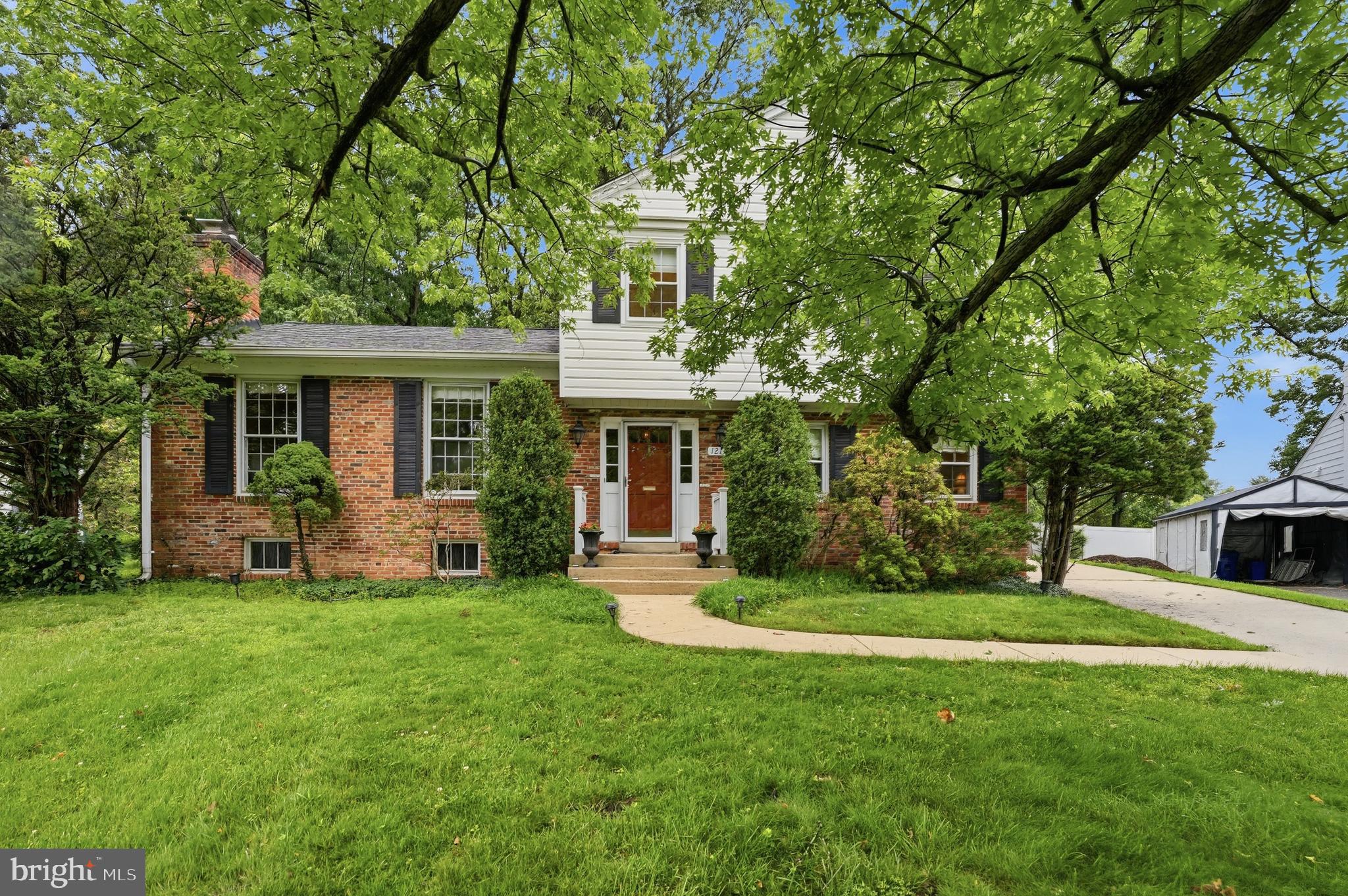 12112 WHIPPOORWILL LANE