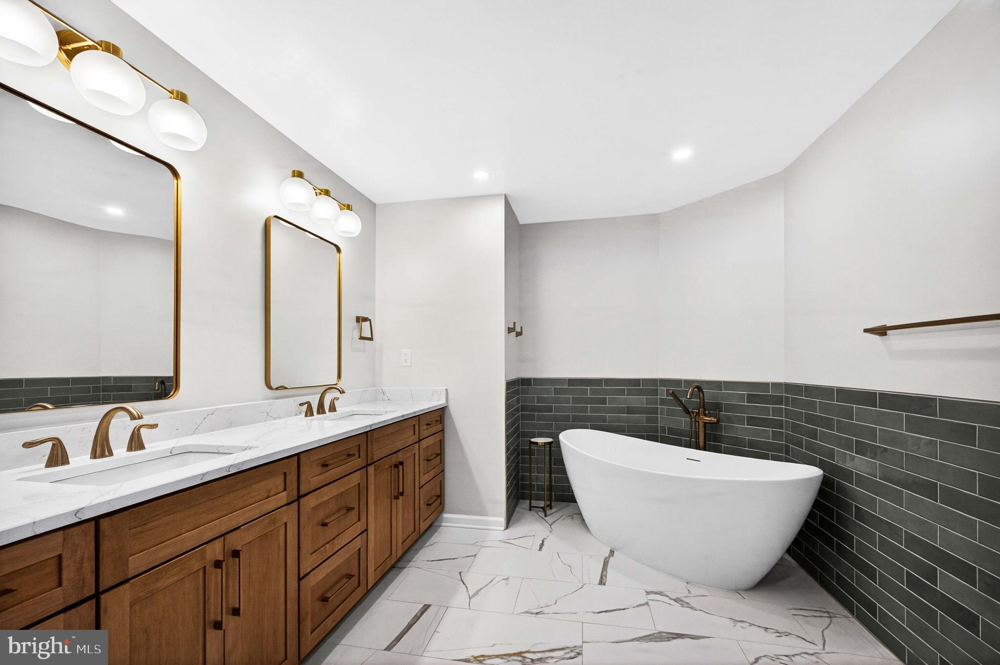 8016 QUARRY RIDGE WAY