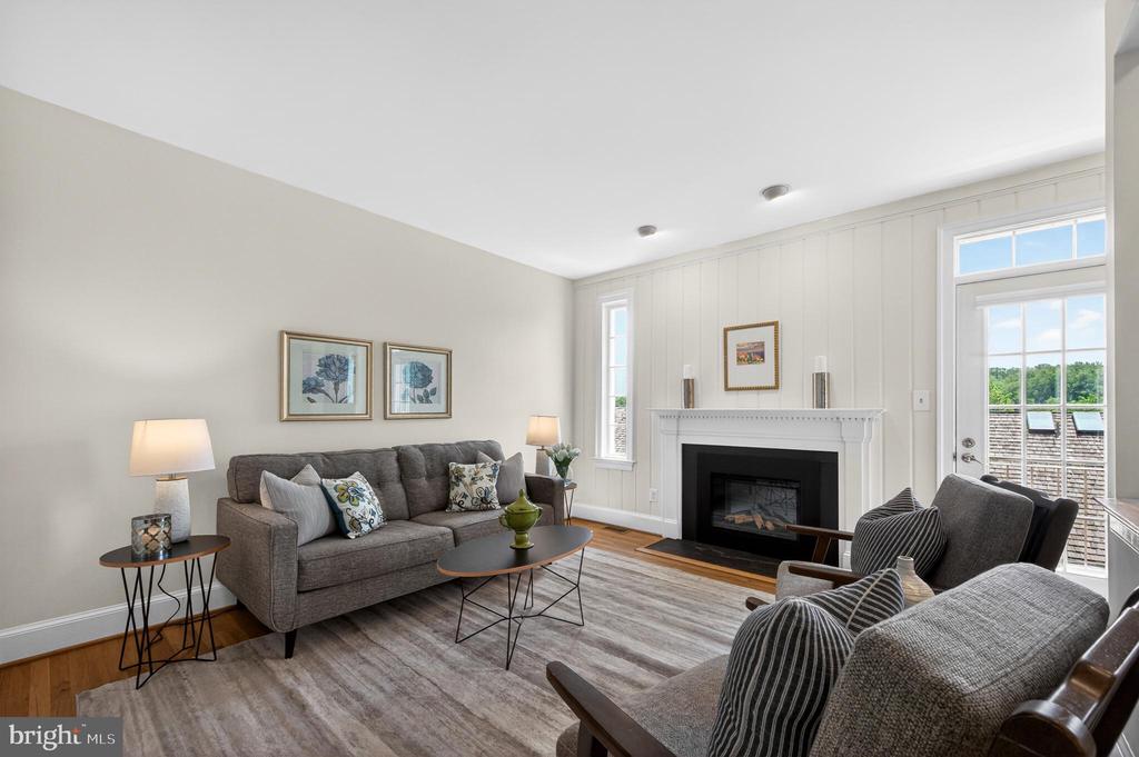 8016 QUARRY RIDGE WAY