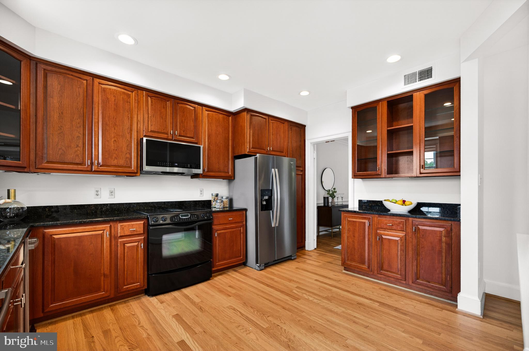8016 QUARRY RIDGE WAY