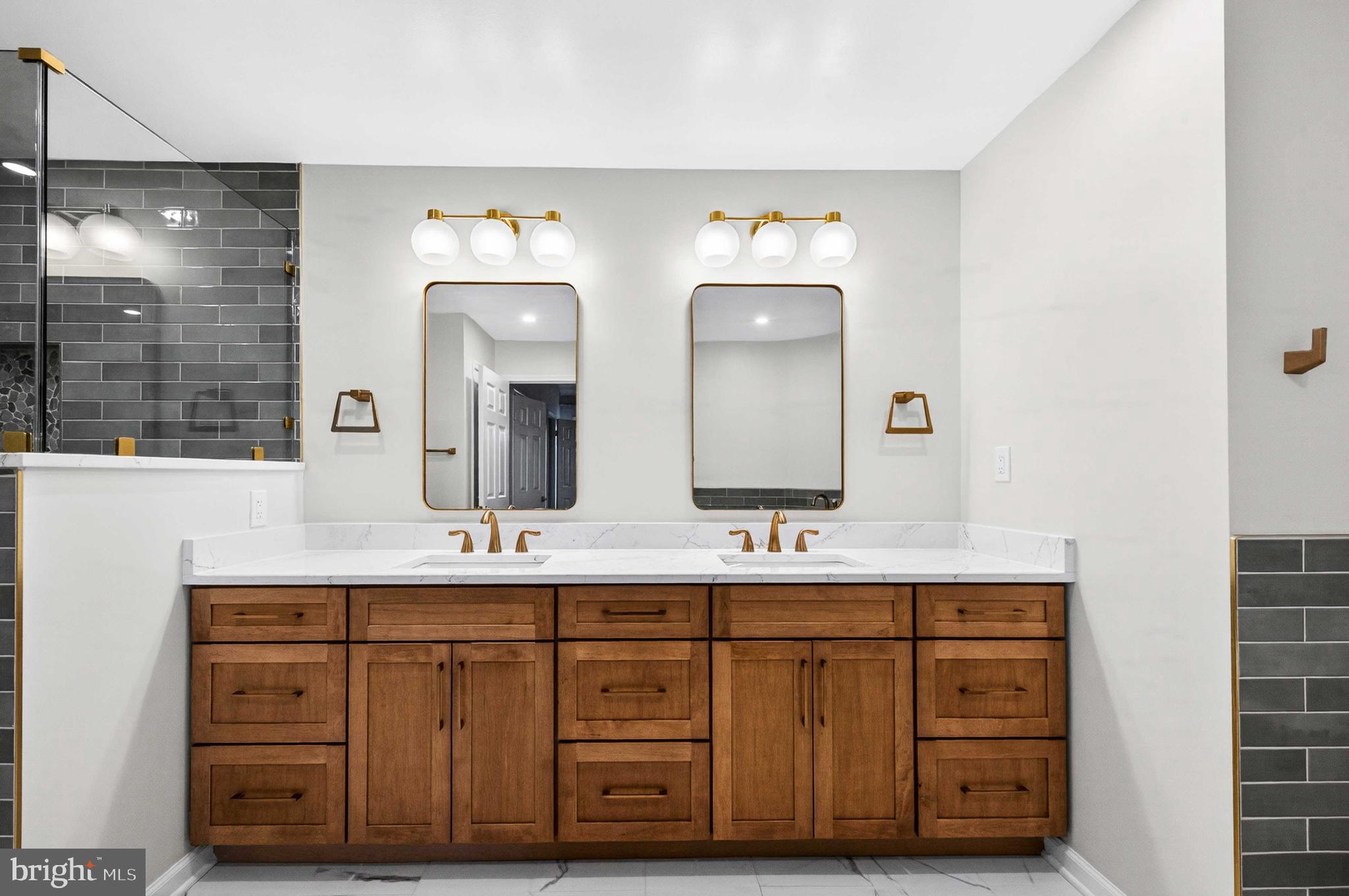 8016 QUARRY RIDGE WAY
