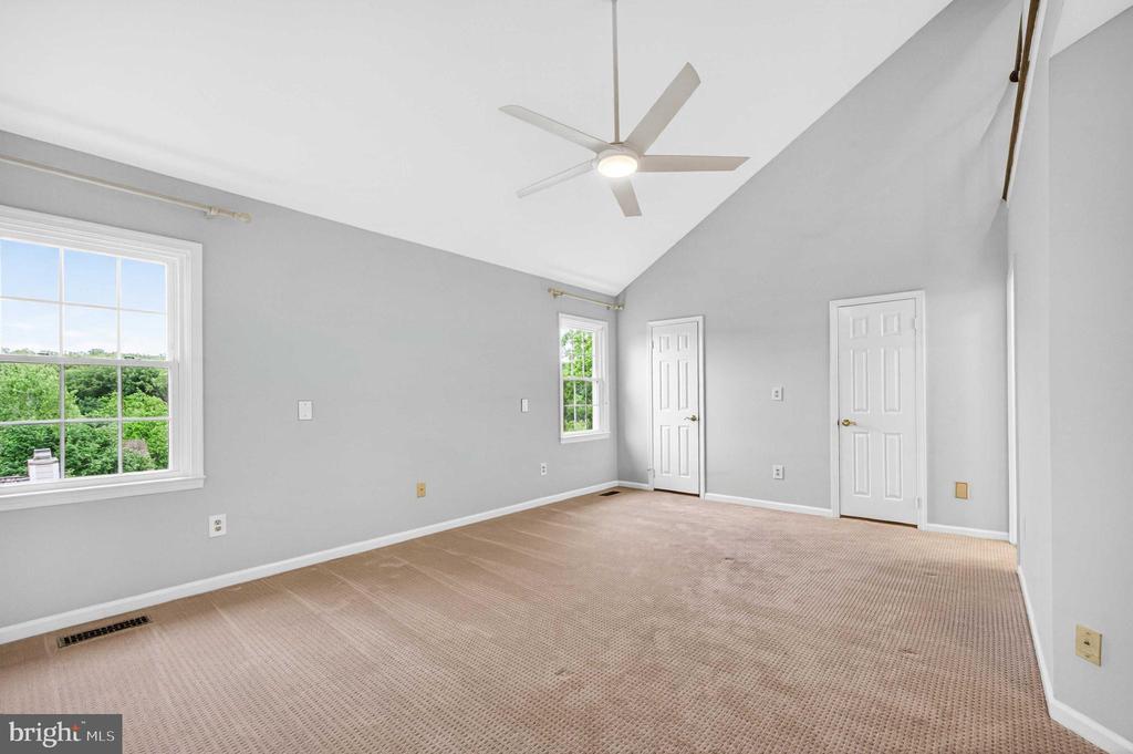 8016 QUARRY RIDGE WAY