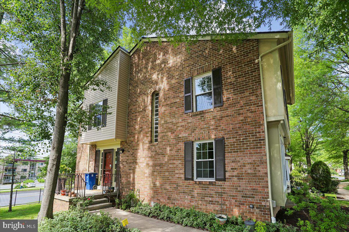 3708 GAWAYNE TERRACE 3708-3