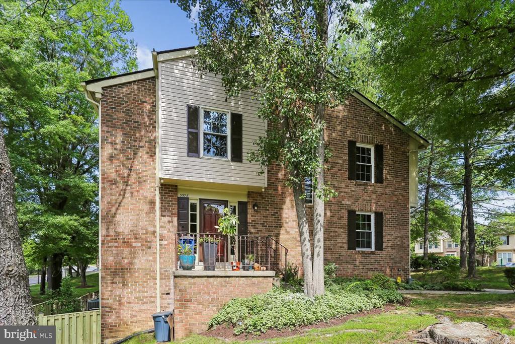 3708 GAWAYNE TERRACE 3708-3